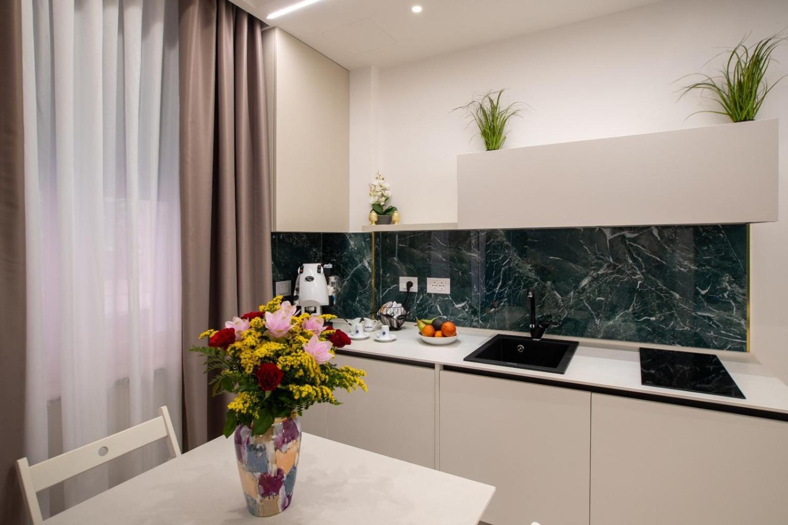 Taozen Apartments ตาออร์มินา ภายนอก รูปภาพ