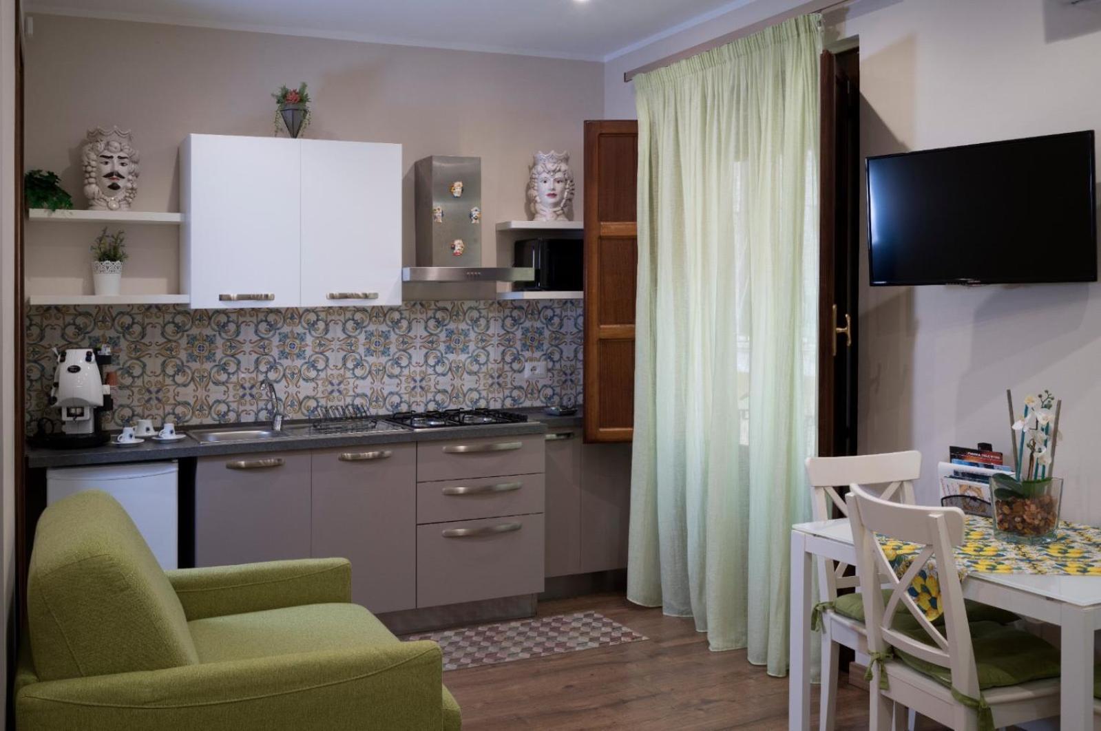 Taozen Apartments ตาออร์มินา ภายนอก รูปภาพ